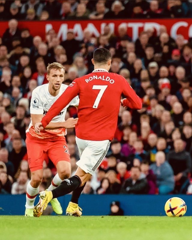 关于赛前斯图加特调整名单以备欧联；迎来里程碑环节打磨；气氛紧张；赛季目标并未改变的信息