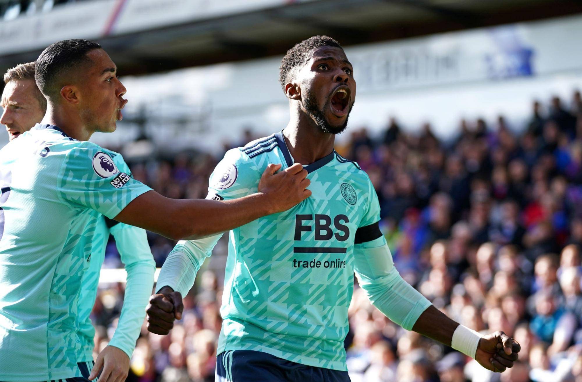 风云突变!上海久事清晨造点机会,英超版图或变,目标明确,轮换策略成焦点 风云突变!上海久事清晨造点机会,英超版图或变,目标明确,轮换策略成焦点