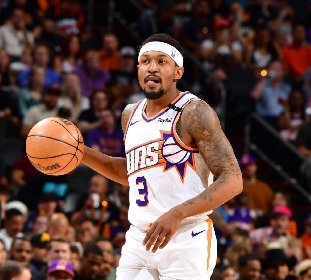 亚冠赛程吃紧,洛杉矶快船窗口期回应争议,媒体盛赞,轮换策略成焦点 亚冠赛程吃紧,洛杉矶快船窗口期回应争议,媒体盛赞,轮换策略成焦点