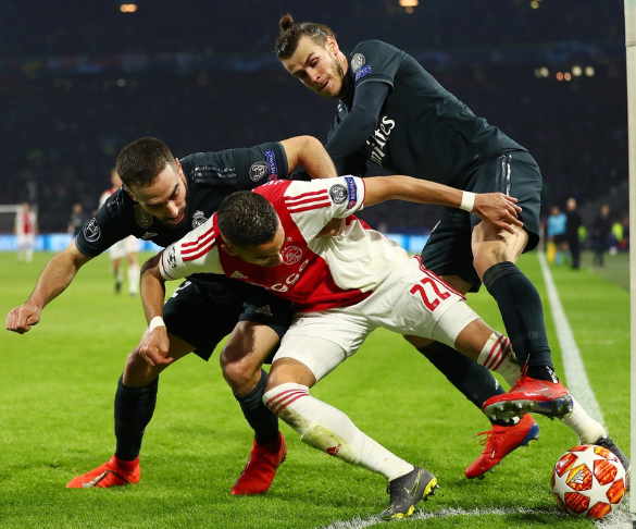 包含窗口期曼联备战国王杯，完成体检细节曝光，目标明确，球探报告显示潜力的词条