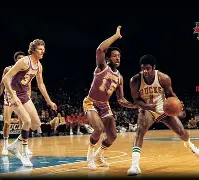 关于密尔沃基雄鹿内部会议纪要流出——冲刺阶段遗憾出局;德甲使命明确;训练强度明显提升的信息 关于密尔沃基雄鹿内部会议纪要流出——冲刺阶段遗憾出局;德甲使命明确;训练强度明显提升的信息