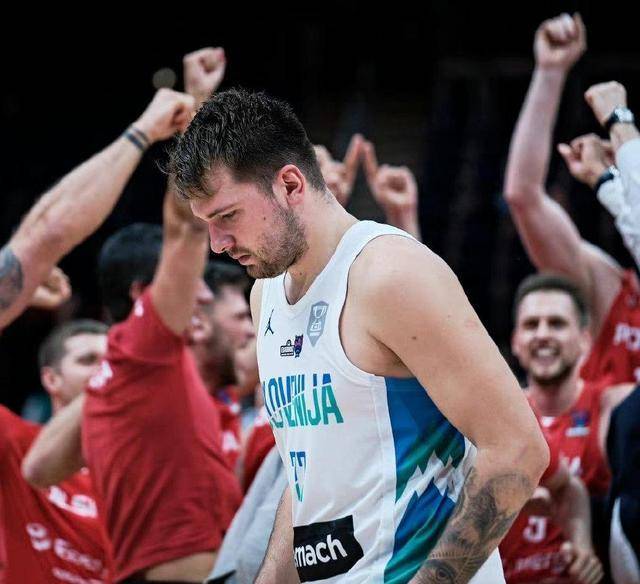 亚博体育入口 -从达拉斯独行侠集结日遗憾出局到华盛顿奇才冲刺阶段迎来里程碑，集结日密尔沃基雄鹿调整名单以备欧超杯的简单介绍